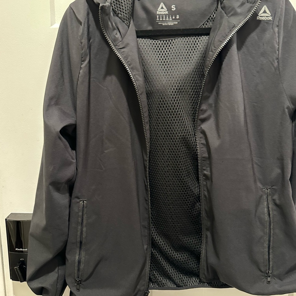 Reebok Black Athletic Jacket - Picture 5 of 6